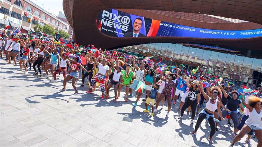 Oba's Soca Dance Flash Mob 2016 (Legends)